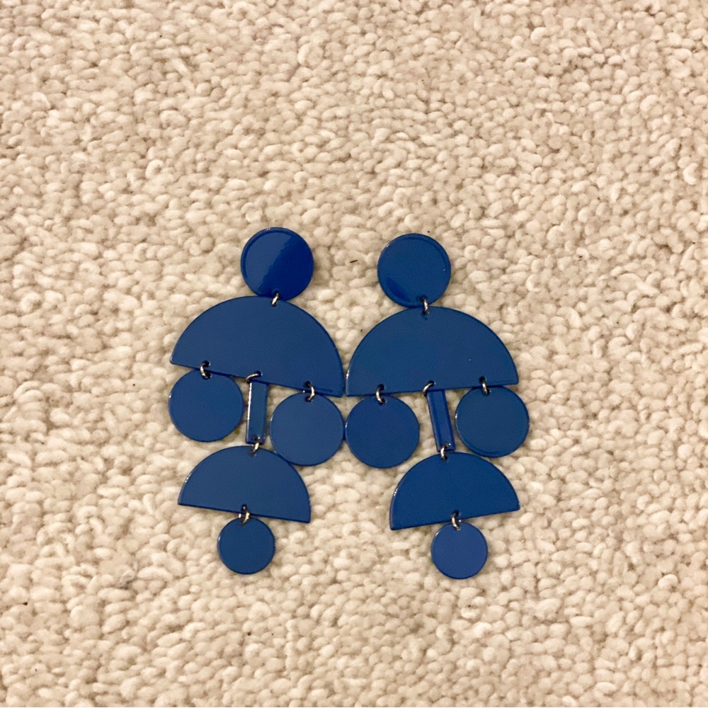 2 PCS Earring bundle - Picture 2 of 3